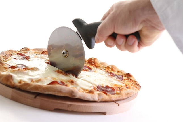 Pizza Cutter with HACCP Color Coding | HENDI | 230mm Length | Black Handle 2