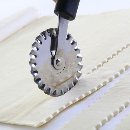 Serrated Dough Cutter | HENDI | 188mm Length 2