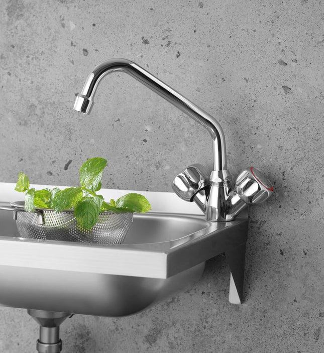 Single-Hole Sink Tap with Separate Hot and Cold Knobs | HENDI 2