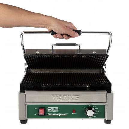Double Panini Grill with Grooved Plates | Waring 8