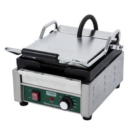 Single Panini Grill with Grooved Plates | Waring 3