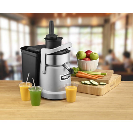 Professional Juice Extractor with Pulp Ejection | Waring WJ90XE 2