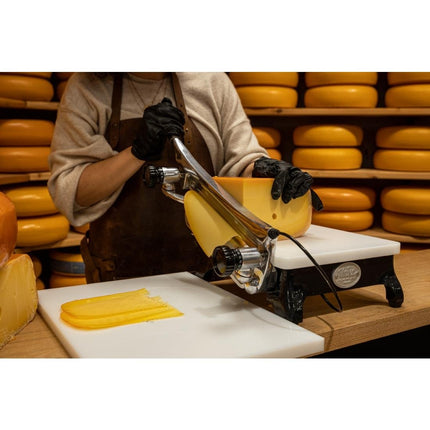 Unika+ Heated Cheese Slicer Black | Boska 2