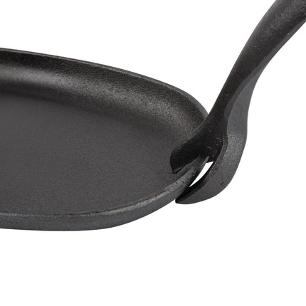Oval Cast Iron Pan 24cm | Olympia 4