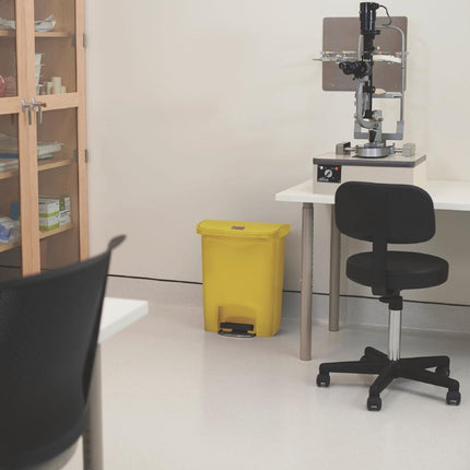 Slim Jim Front Step Pedal Bin 30L Yellow | Rubbermaid 3