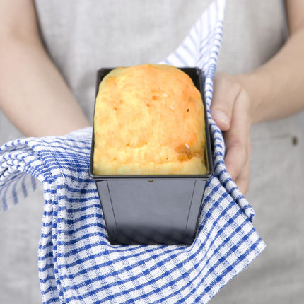 Non-Stick Bread Loaf Pan 18cm | Vogue 4