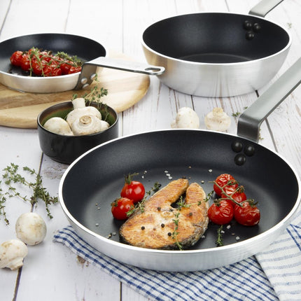 3-Piece Non-Stick Frying and Sauté Pan Set | Vogue Cook Like A Pro 3