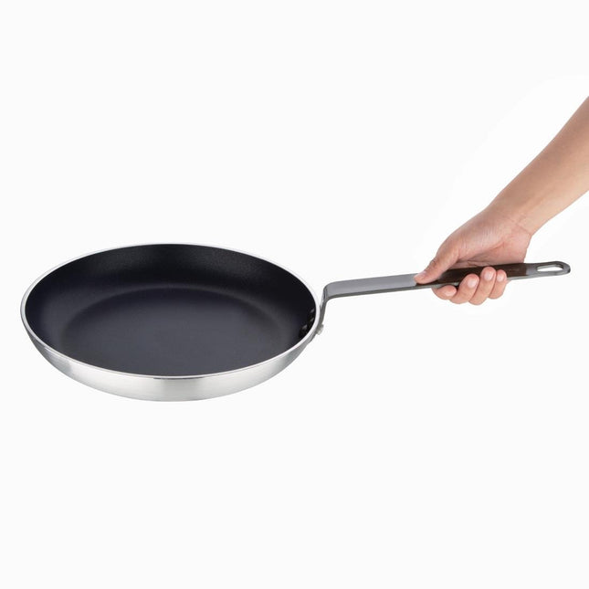 Teflon Platinum Plus Non-Stick Aluminum Frying Pan 30cm | Vogue 2