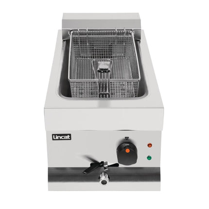 Single Fryer with Adjustable Thermostat | Lincat Silverlink 600 DF33 9