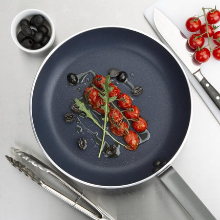 Teflon Platinum Plus Non-Stick Aluminum Frying Pan 30cm | Vogue 4