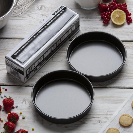 Cake Pan and Baking Paper Set | Vogue 2