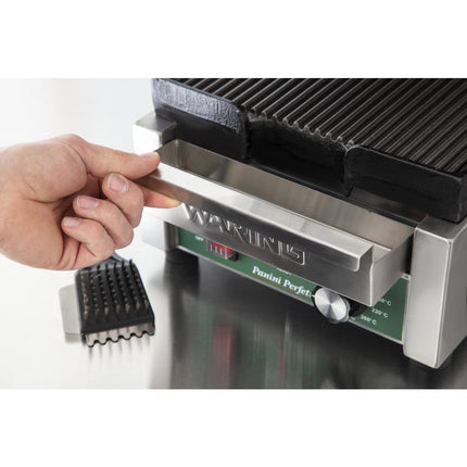 Single Panini Grill with Grooved Plates | Waring 8
