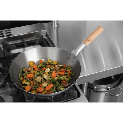 Soft Steel Wok with Flat Bottom 35.5cm | Vogue 7