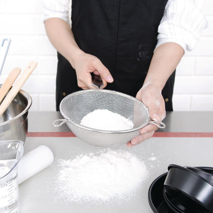 Heavy-Duty 180mm Sieve with Double Mesh and Wooden Handle | Vogue 3