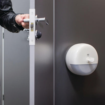 SmartOne Toilet Paper Dispenser | Tork 5