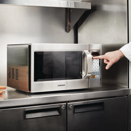 Light-Duty Microwave Oven 1100W | Samsung CM1099 4
