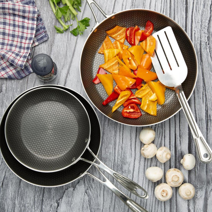 Tri-Shield Stainless Steel Frying Pan with Clad Coating | Vogue | 20 cm 6