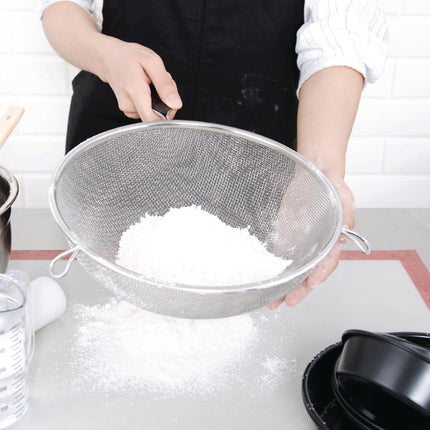 Heavy-Duty 260mm Sieve with Double Mesh and Wooden Handle | Vogue 3
