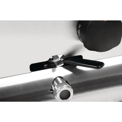 Single Fryer with Adjustable Thermostat | Lincat Silverlink 600 DF33 5