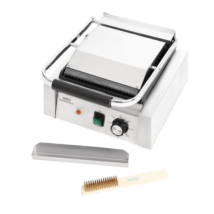 Contact Grill Grooved/Smooth Plates 36 x 31cm 1800W | Nisbets Essentials 10