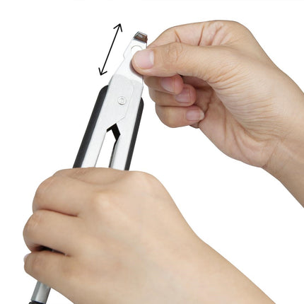 Heavy Duty Locking Serving Tongs 23 cm | Vogue | Heat Resistant to 310°C 6
