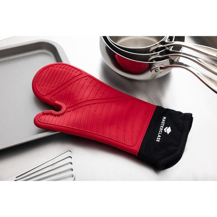 Silicone Oven Mitt with Cotton Lining | MasterClass 6