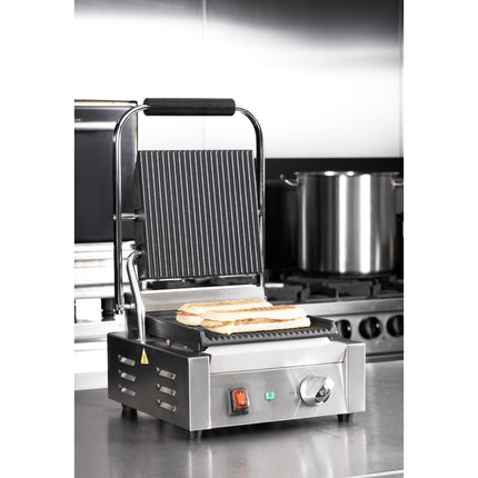 Double Contact Grill with Ribbed Plates | Buffalo 10