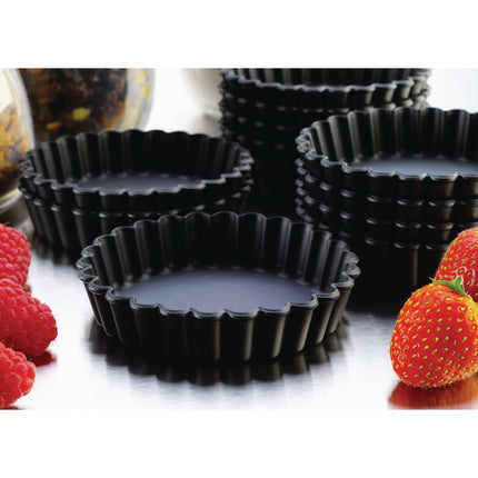 Exoglass Ribbed Baking Molds 10cm | Matfer Bourgeat | 12 Pieces 3