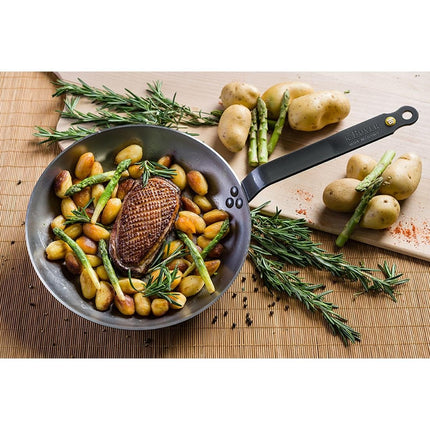 Blue Steel Induction Frying Pan 20cm | De Buyer Mineral B 9