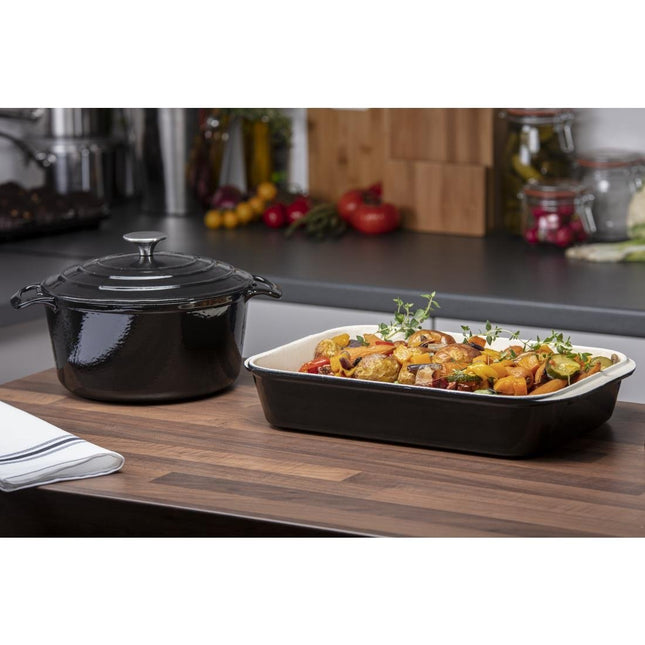 2-Piece Cast Iron Roasting Pan and Oven Dish Set | Vogue 2