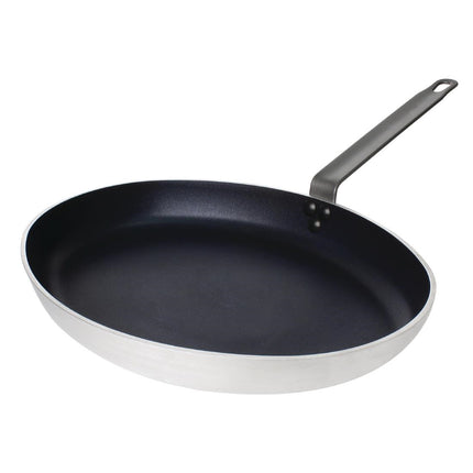 Aluminium Non-Stick Teflon Platinum Plus Oval Frying Pan 36cm | Vogue