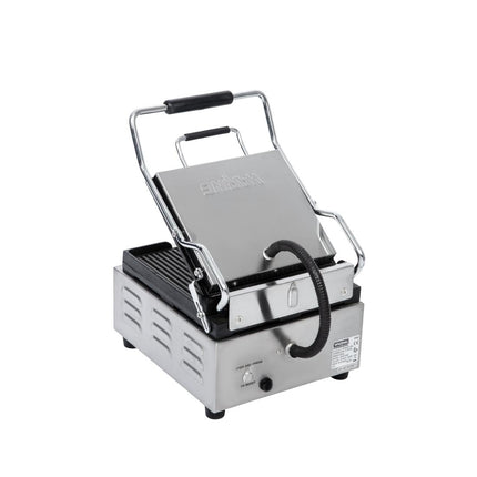 Single Panini Grill with Grooved Plates | Waring 6