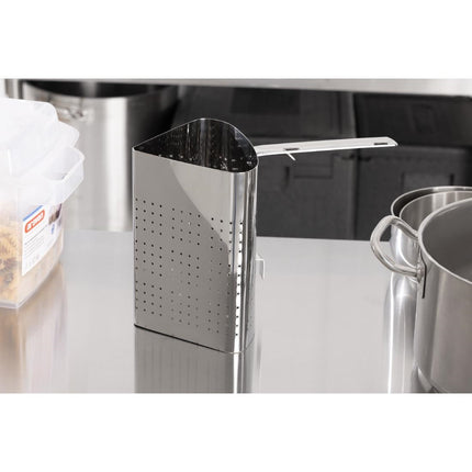 Stainless Steel Pasta Strainer Basket | Vogue 9