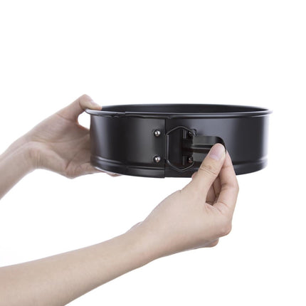 Non-Stick Springform Pan 21cm | Vogue Carbon Steel 3