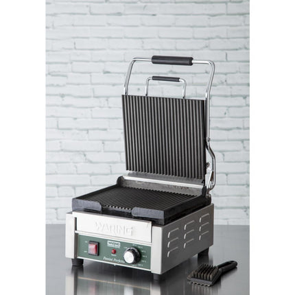 Single Panini Grill with Grooved Plates | Waring 9