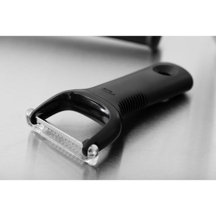 Julienne Peeler with Non-Slip Rubber Handle | OXO 6