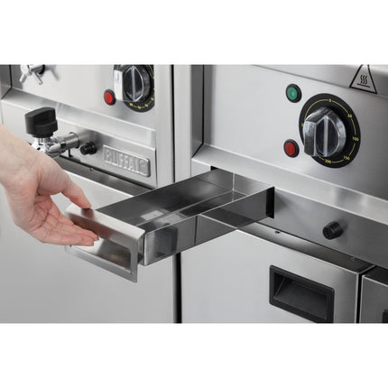 Electric Double Zone Griddle 600mm | Buffalo 600 Series | 4.5kW 9