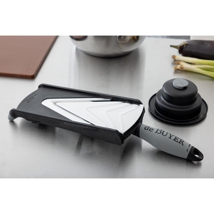 Mandoline Slicer with Silicon Handle and Micro-Toothed V-Blade | De Buyer Kobra 7